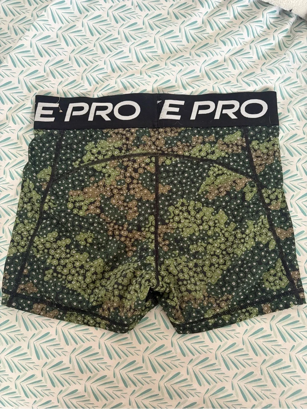 Nike Pro Women's Green Camo Training Bike Shorts